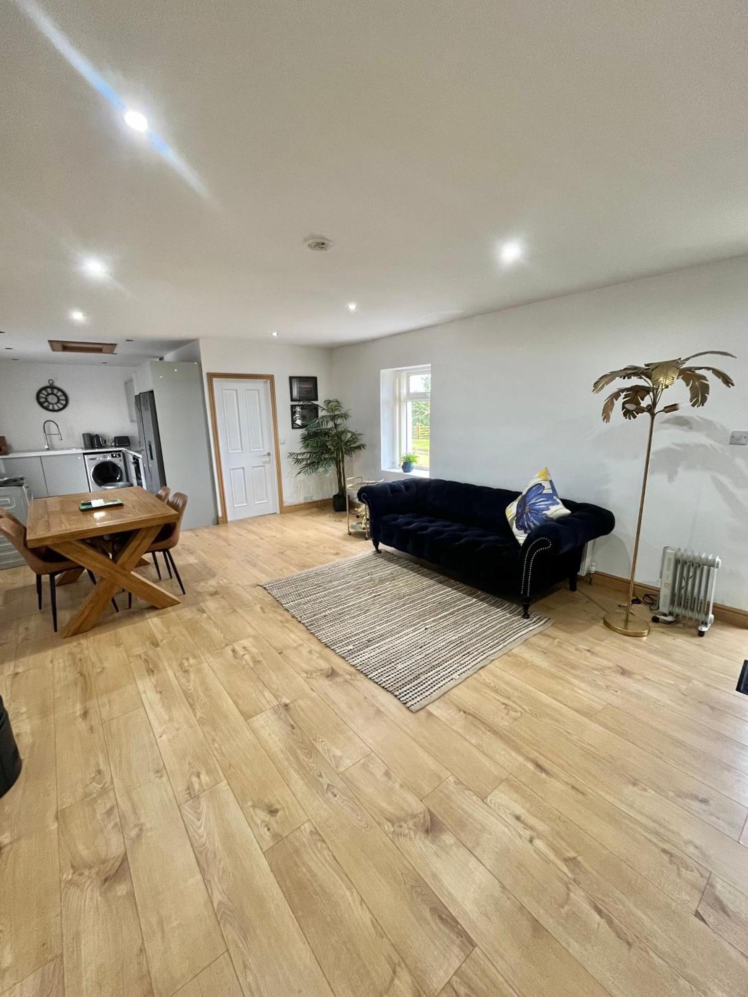 Unique Countryside Stay Dundrod Exteriör bild